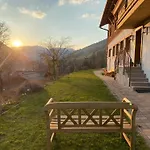 Alm Seasons Premium Chalet & Studios