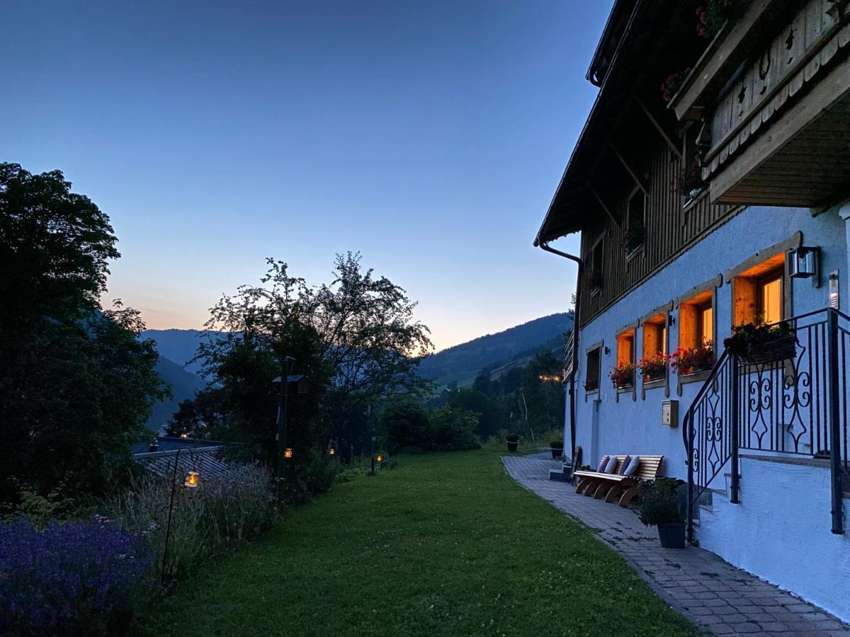 Alm Seasons Premium & Saalbach-Hinterglemm