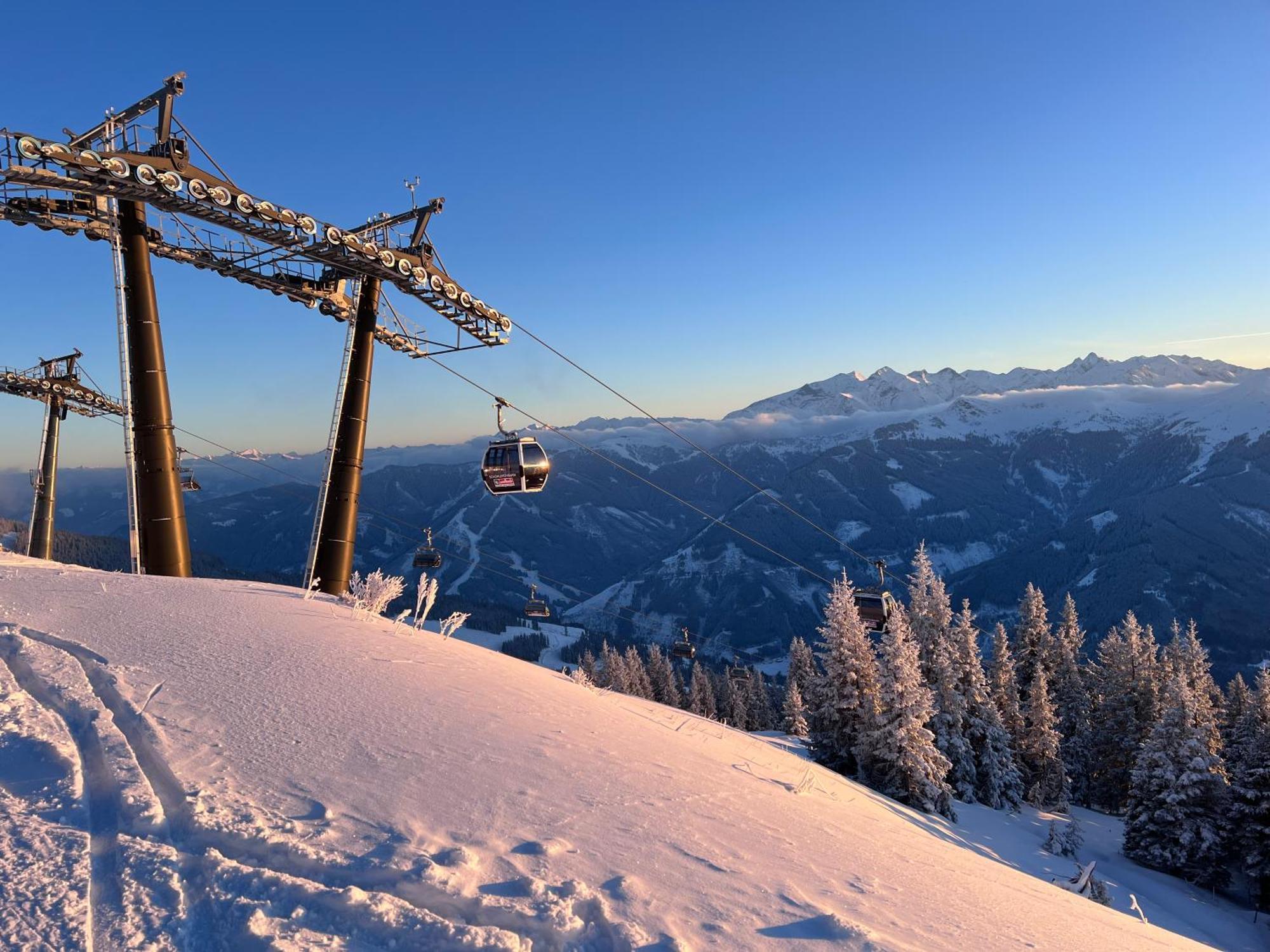 Alm Seasons Premium & * Saalbach-Hinterglemm