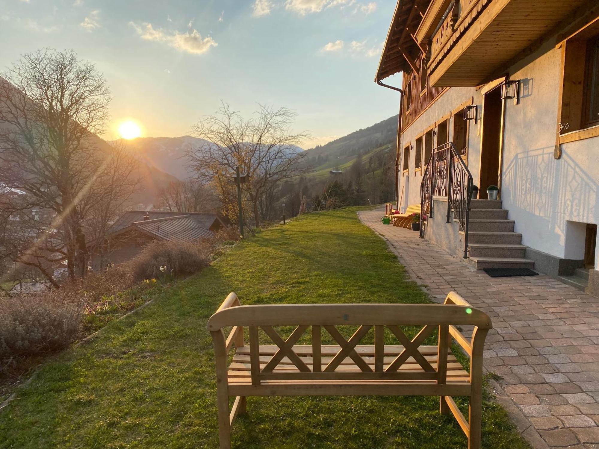 Alm Seasons Premium & Homestay Saalbach-Hinterglemm