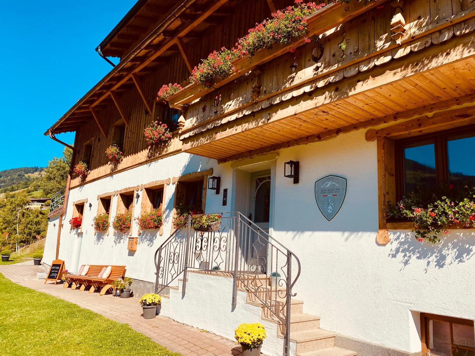 Alm Seasons Premium & Saalbach-Hinterglemm